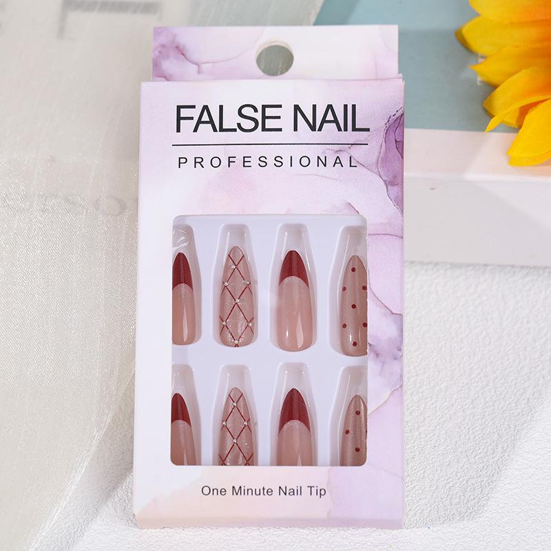 2026 Stylish Medium-Length Wearable Flower Nail Tips - High Quality, Handmade Detachable Nail Art for Students