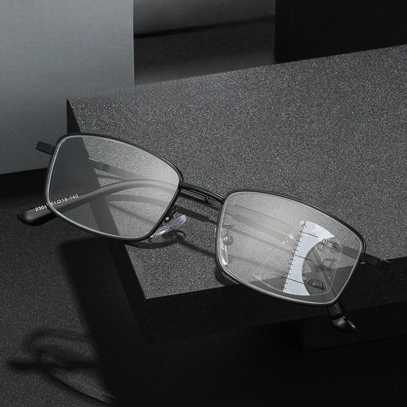 Luxury Metal Frame Multifocal Photochromic Reading Glasses Unisex  Anti-Blue Light Progressive Glasses of View Far and Close+4.0