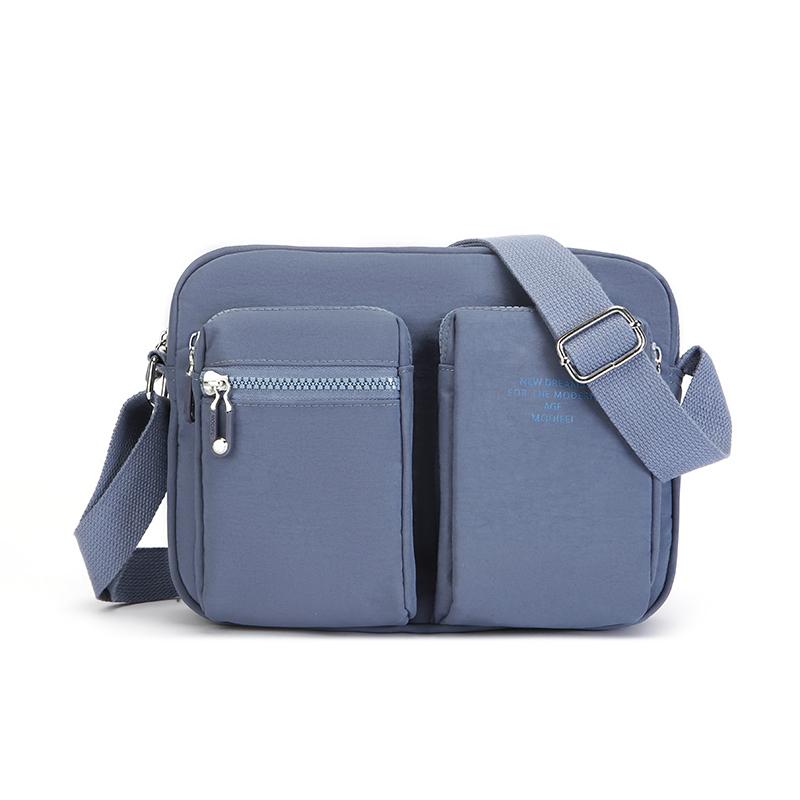 Women's Large Capacity Shoulder Bag Water-repellent Nylon Crossbody Bag Outdoor Handbag