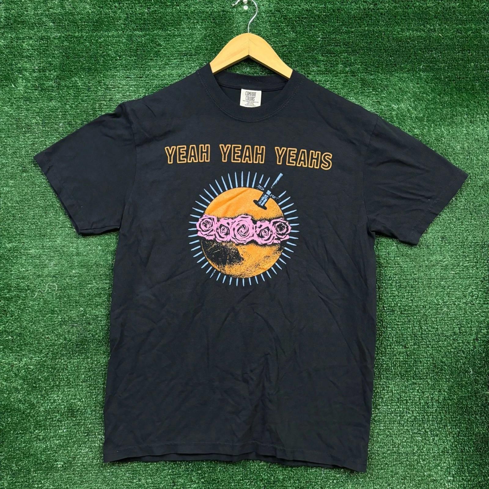 

Yeah Yeah Yeahs Moon Rose Indie Rock Band T-shirt Size Medium S