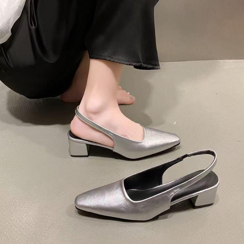 Absolutely beautiful women's bag head sandals women's 2025 new summer French gentle fairy evening wind thick heel silver single shoes