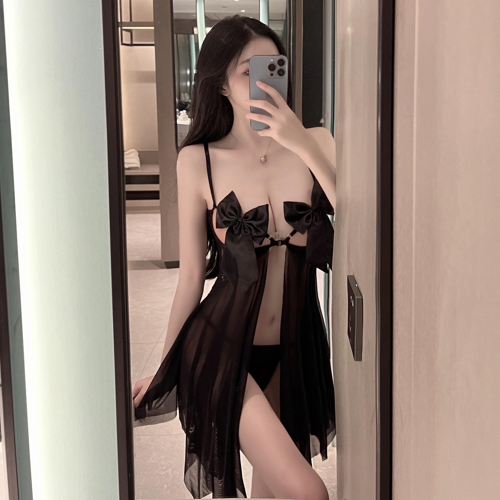 

Bow French beautiful suspender sexy nightdress back deep chest hot dress One size fits all чёрный