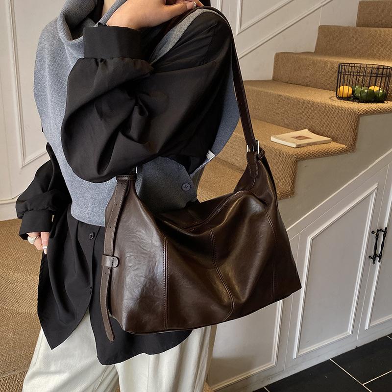 PU Hobo Bag Women's Fashion Shoulder Tote with Soft Texture Large Capacity Casual Everyday Handbag
