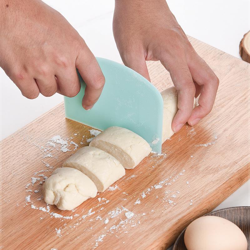 Food Grade PE Baking Scraper Plastic Dough Cutter