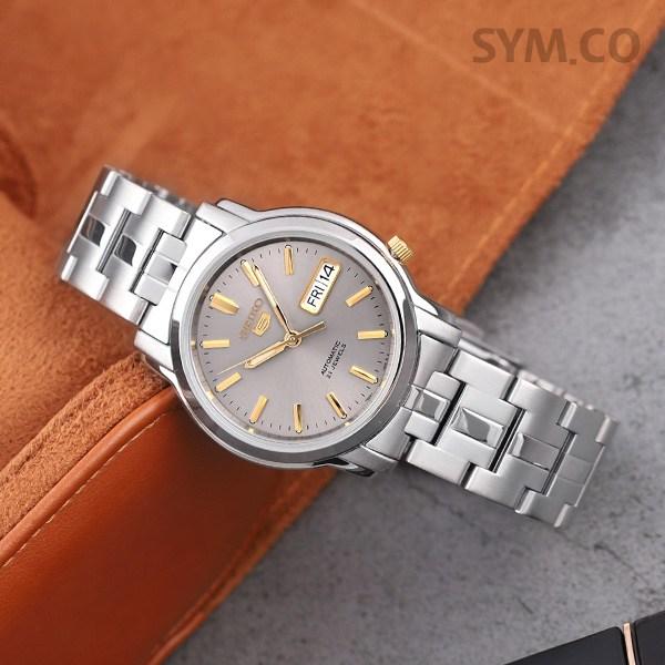 Seiko 5 Automatisk Grå Gull Combi Day Date Analog Metal Armbåndsur for menn