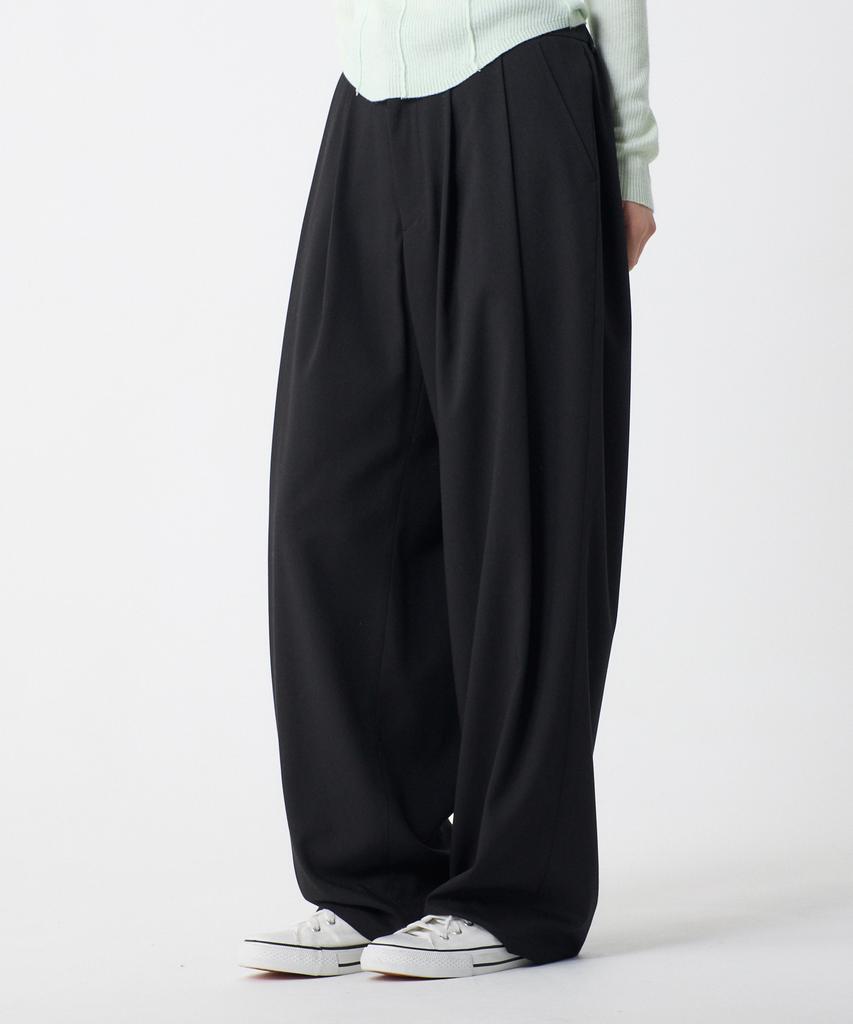 UNKNOWN PLANET Double-Pleat Wide Elastic Waist Slacks Dark Black