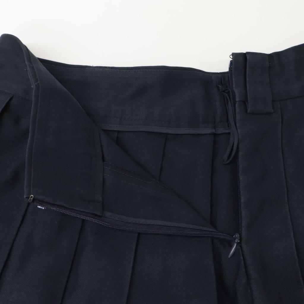 MIUMIU 2010 MG1781 Navy Logo Embroidered Pleated Chino Skirt Skirt 40 NavyUsed