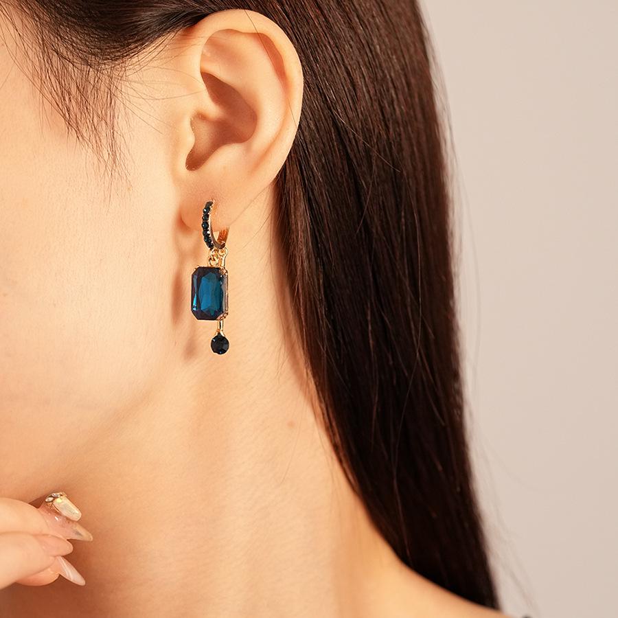 Retro Blue Diamond-Studded Geometric Ear Cuff Earrings - French Luxury & High-End Style for Women