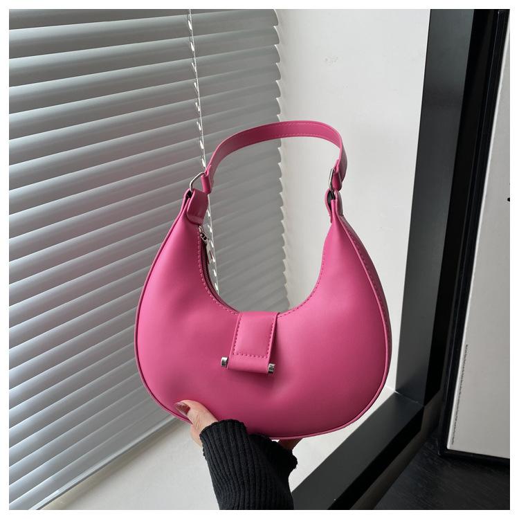 Casual Simple Niche Design 2025 Spring New Temperament Armpit Bag Fashion Trend Commuter Women's Shoulder Bag