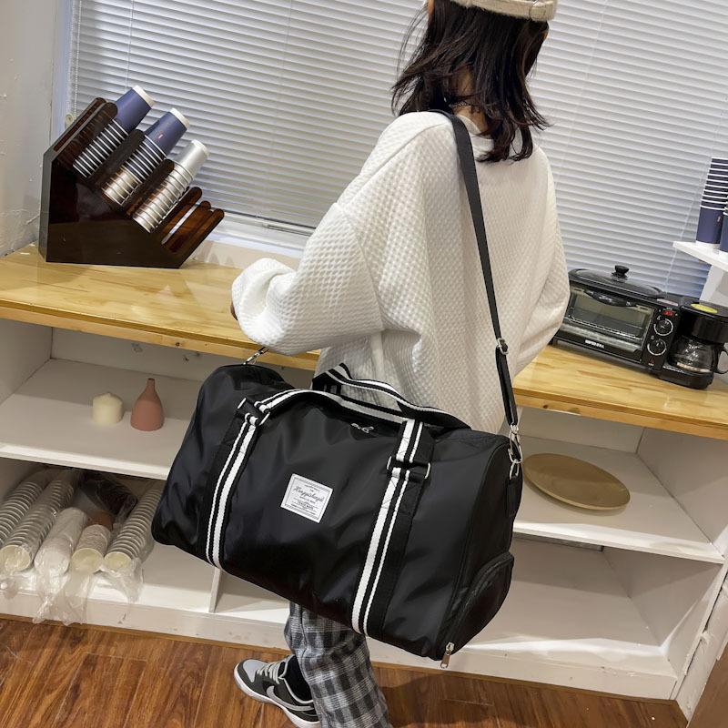 Casual Yoga Fitness Bag Fashionable Wet and Dry Separation Training Bag Short Trip Large Capacity Handbag for Women