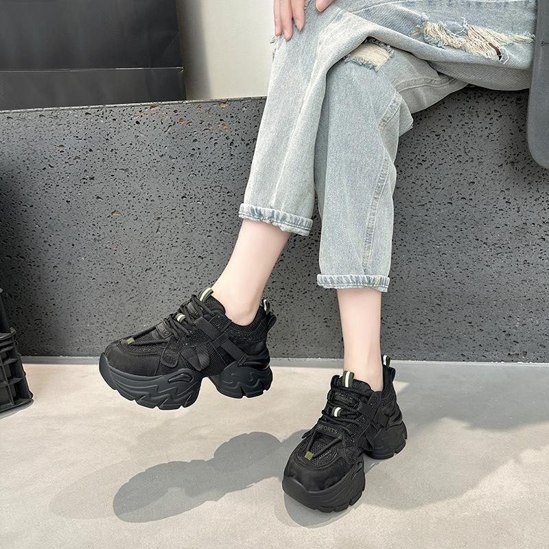 2025 New Autumn and Winter Thick-soled Dad Shoes for Women's Explosive Cowhide Mesh Breathable Height-enhancing Small Sports Shoes