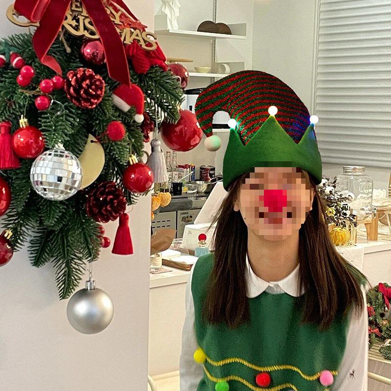 Christmas Tree Hat with Cute Santa Legs - Festive Headwear for Men & Women, Perfect Christmas Gift & Photo Prop