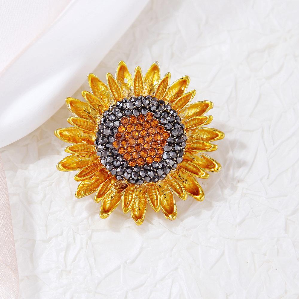 Enamel Sunflower Brooch Women'S Diamond Plant Flower Corsage Fashion Alloy High-End Jewelry