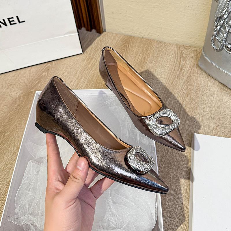 Inner height-increasing single shoes Spring and autumn rhinestone metal buckle pointed flat shoes Versatile commuter shoes