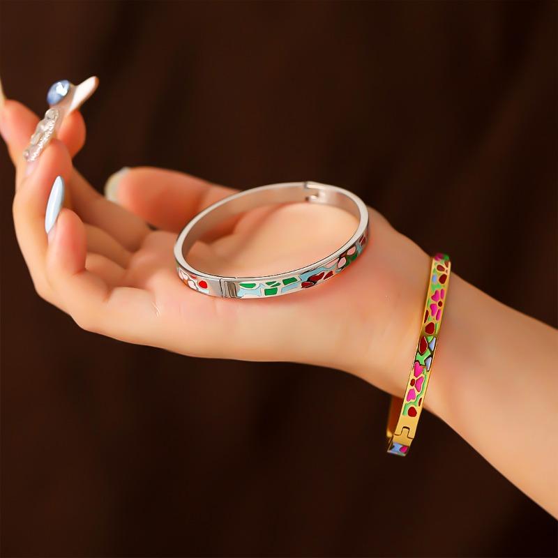Hot-selling Titanium Steel Enamel Painted Bracelet K Vacuum Electroplating Women's Retro Personalized Oil Drip Titanium Steel Bracelet