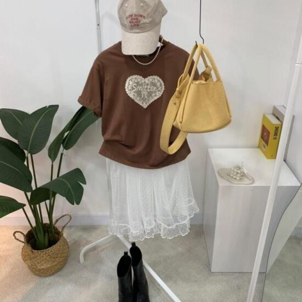 C S In The Room HearT laCe Embroidery ShorT Sleeve T ShirT   2ColorS