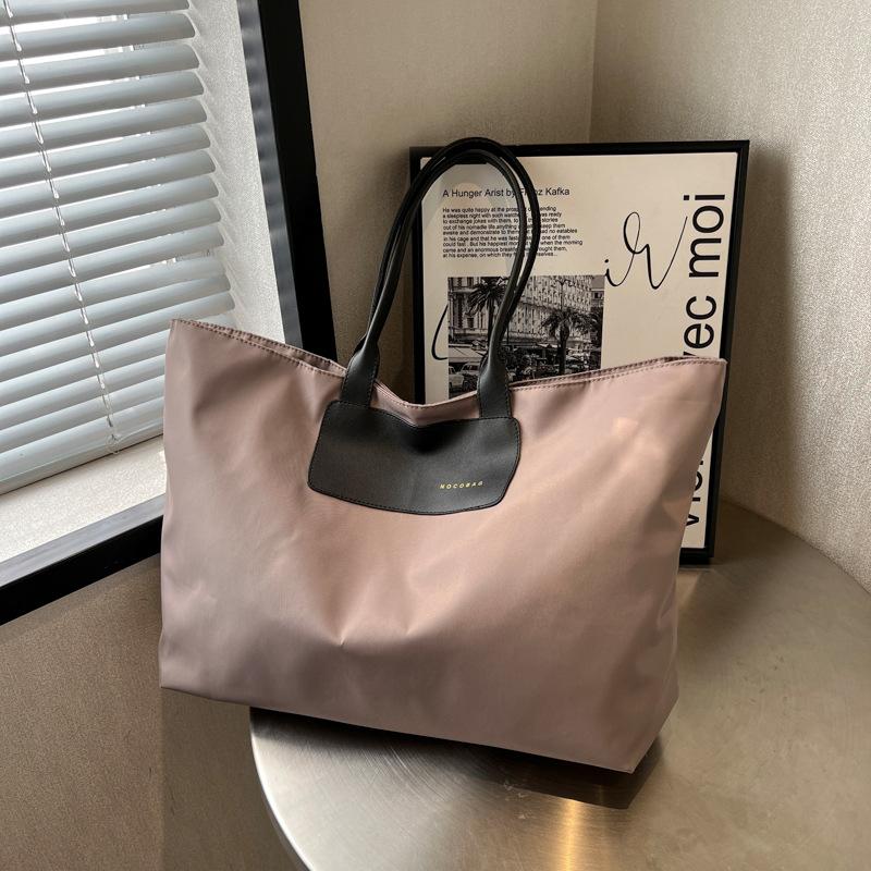 Nylon Tote Bag New Large Capacity Fashionable Simple Women's Shoulder Bag Travel Commuting Bag Crossbody Bag