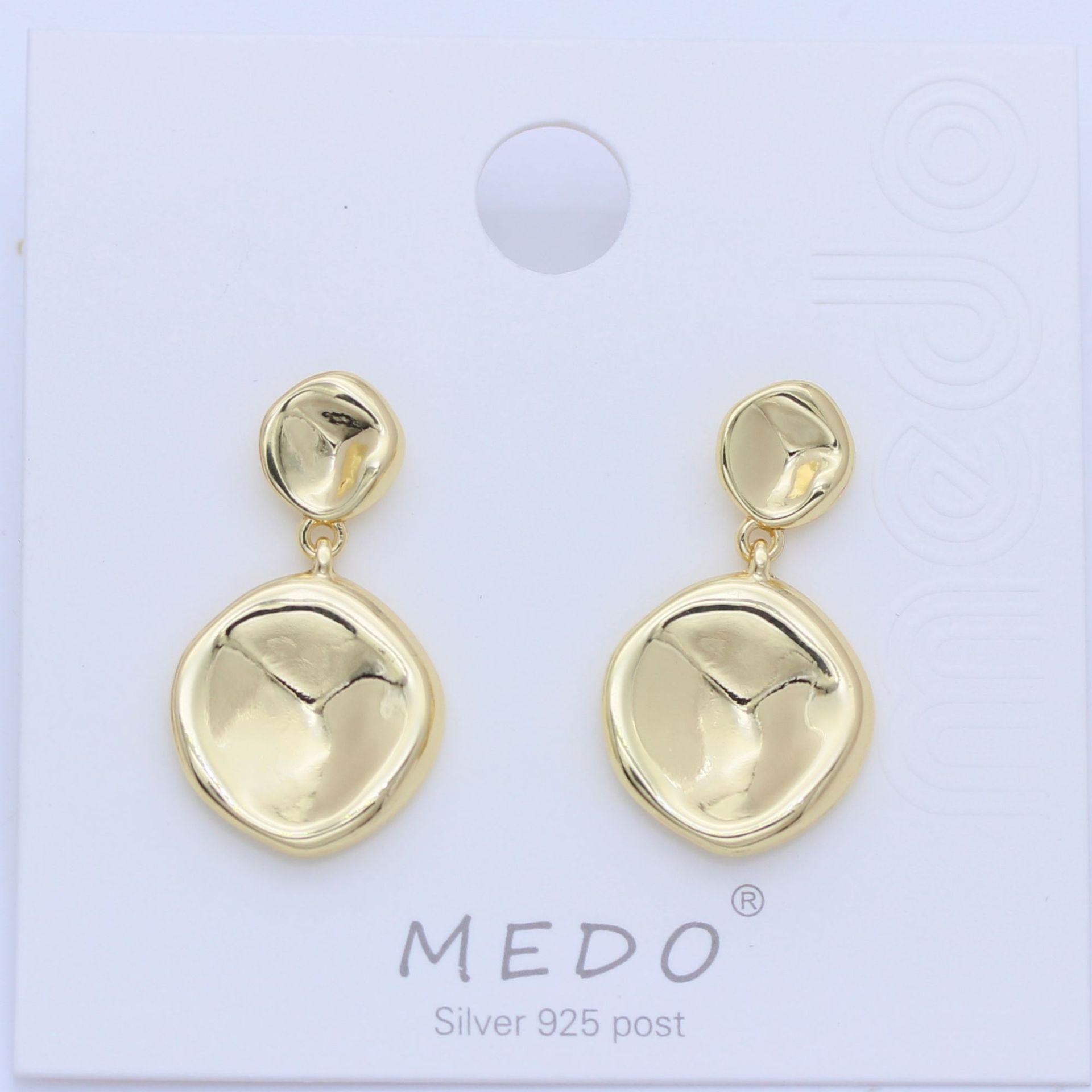 

Minimalist S925 Silver Needle Geometric Stud Earrings, Polished Gold, Fashionable Luxury, Cross-Border Hot-Selling Ear Jewelry.
