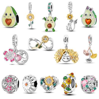 Ornamento pendente a forma di girasole e avocado con margherite in argento 925 placcato in rame