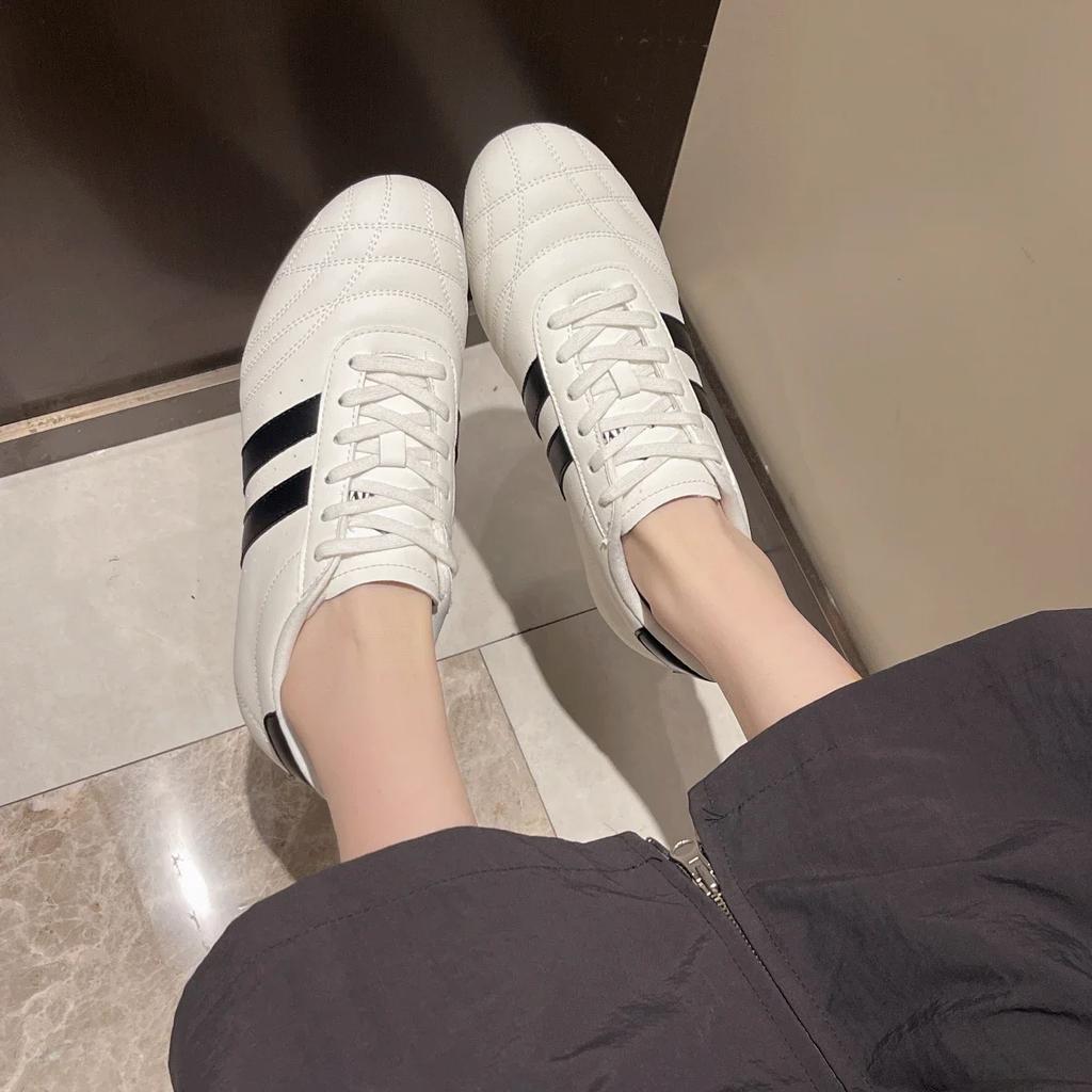 New Women Retro Casual Low Top Running Sneakers Anti-slip Wear-resistant Shoes Outdoor Fashion Lace Up Sneakers Zapatos De Mujer