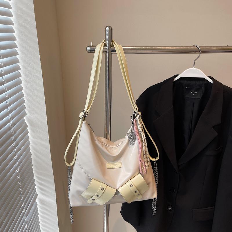 Commuter tote bag women's large-capacity new niche chain single shoulder messenger bag high-end backpack