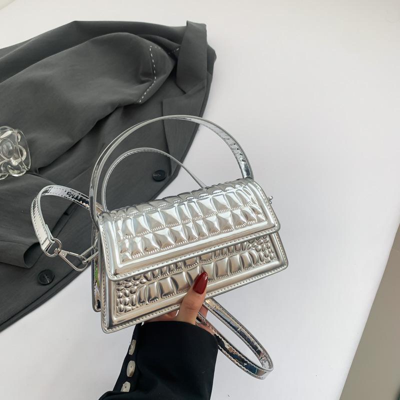 2025 winter new trend portable small square bag women's light luxury fashion simple casual shoulder messenger women's bag