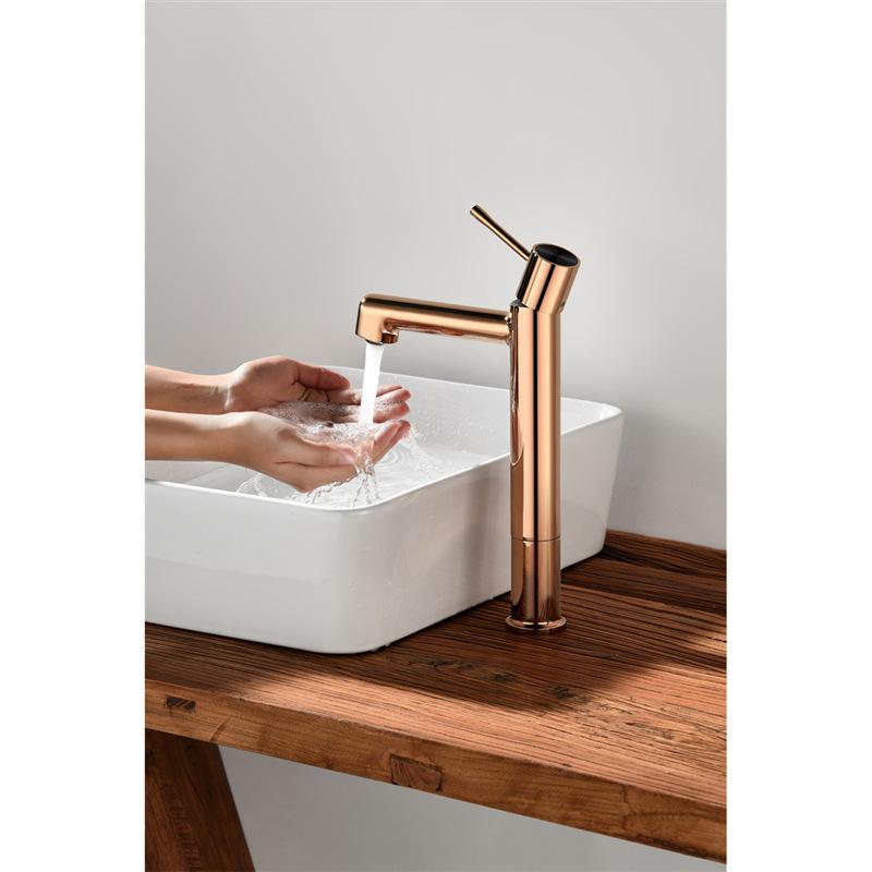 Tuqiu Bateria Umywalkowa Mosiężna Obrotowa Wysoka Bateria Umywalkowa Mieszacz Zimnej i Ciepłej Wody Bateria Umywalkowa Montowana na Blacie Czarna/Chromowana Bateria