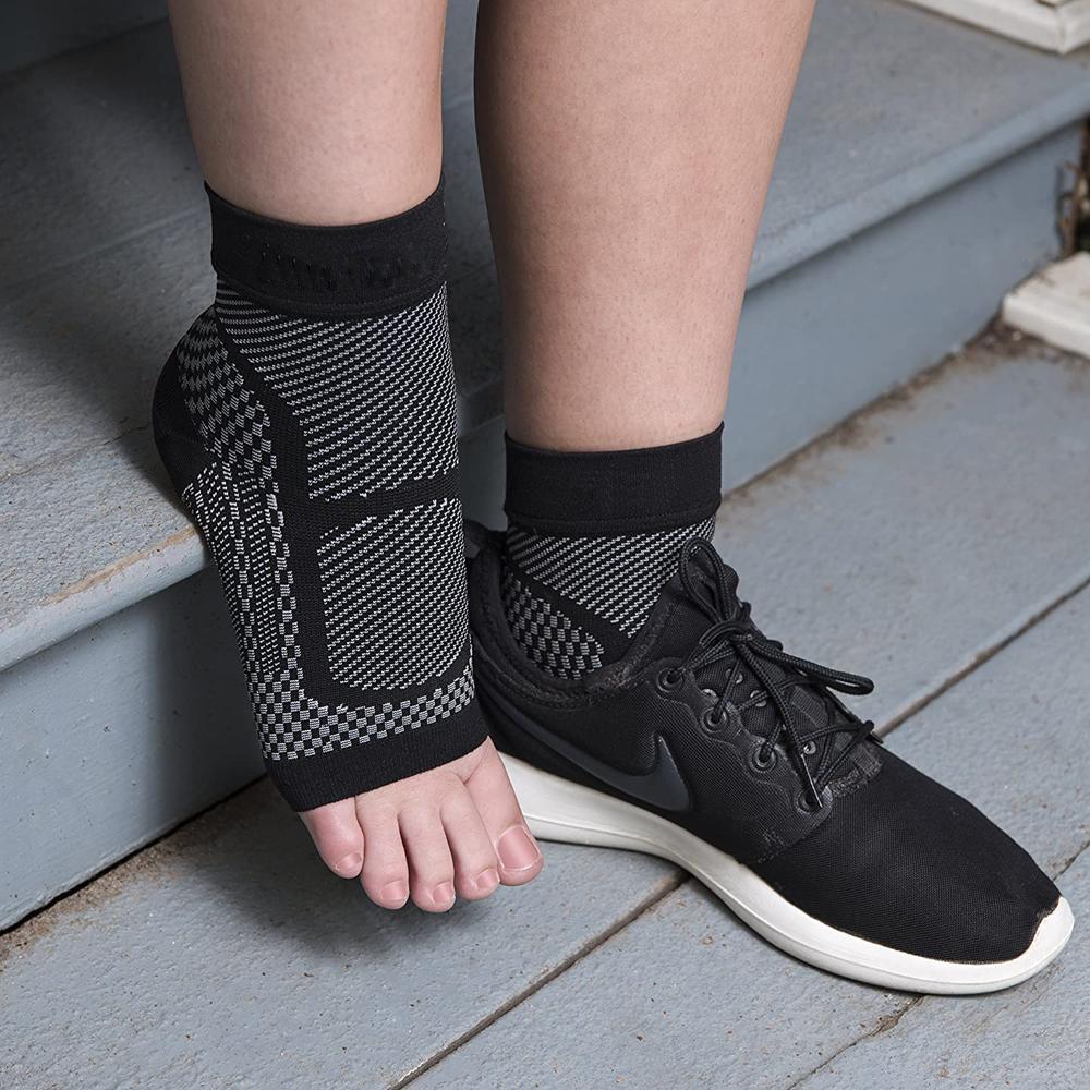1Pair Sports Ankle Brace Compression Sleeve Plantar Fasciitis Sock For Achilles Tendonitis,Joint Pain,Reduces Swelling,Heel Pain