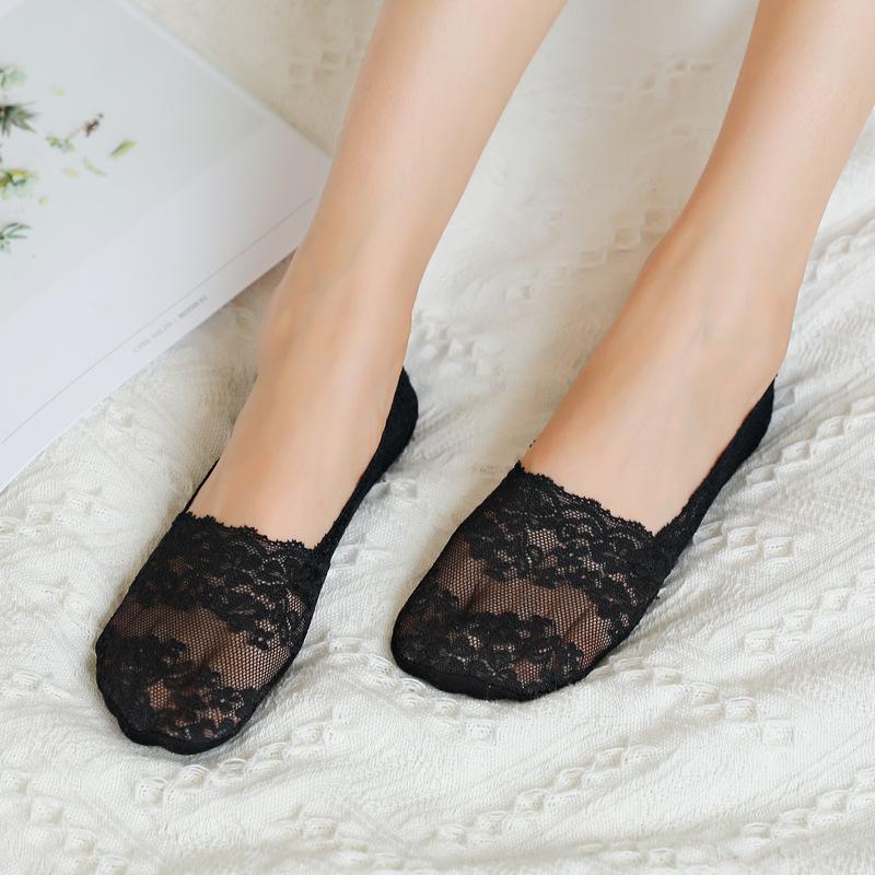 Women's Korean Lace Edge Non-Slip Silicone Low-Cut Socks