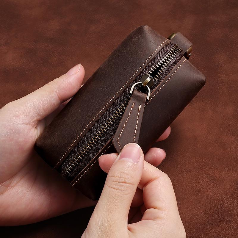 Vintage Crazy Horse Leather Key Case with Zipper and Hanging Buckle, Genuine Retro Cowhide.