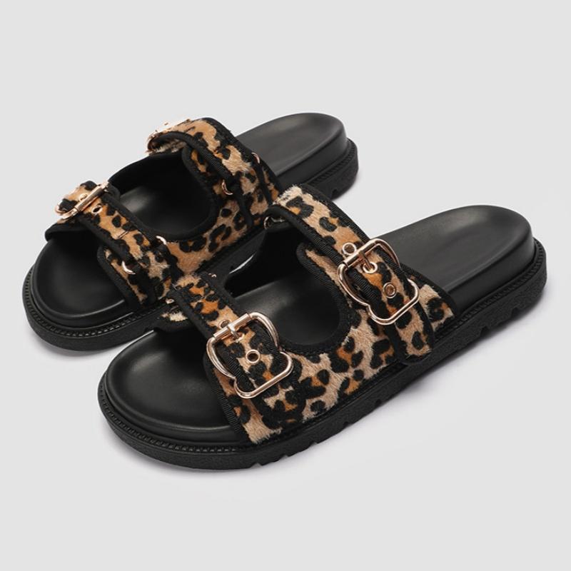 Fashion 2025 Summer New Round Toe Thick Sole Casual Beach Slippers Fashion Leopard Print Buckle Women Slippers Sandals Flats