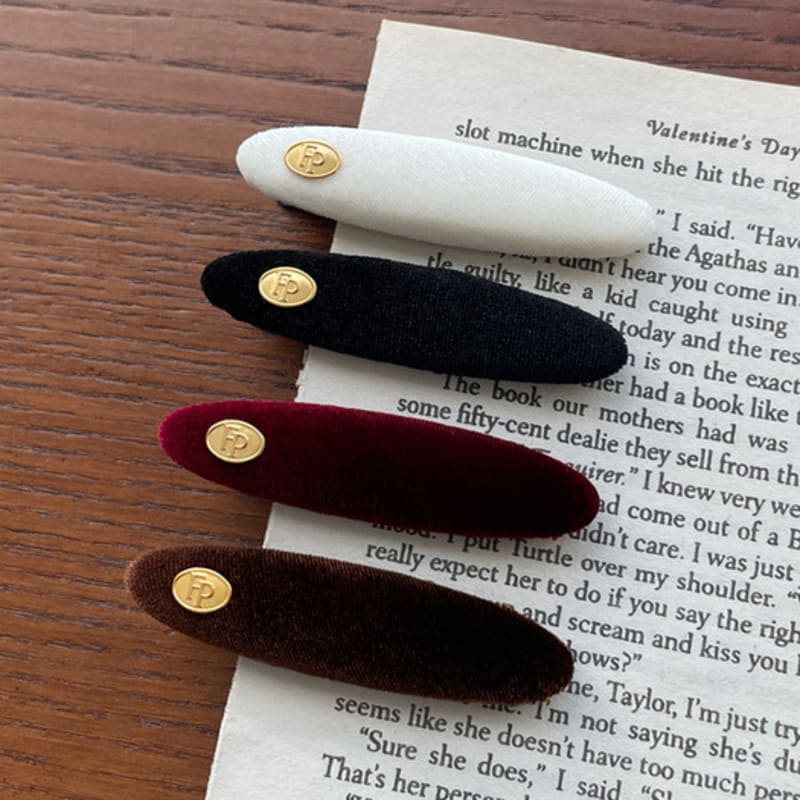 

FANTASTIC PLANET oval velvet hair pin (4colors) BURGUNDY