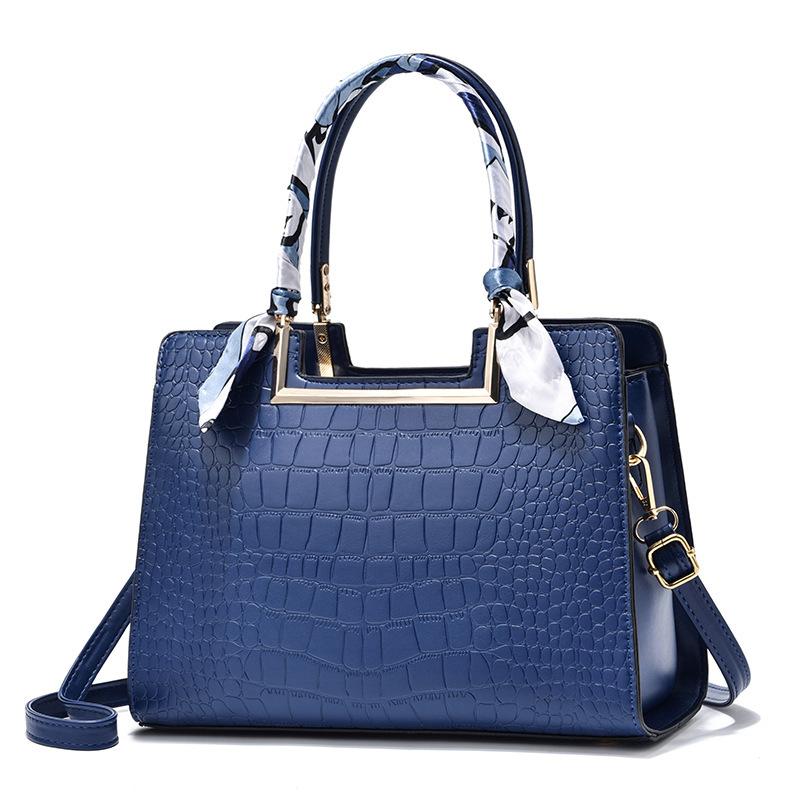 Mom Bag, New Atmospheric and Fashionable Handbag, Middle-aged Large Capacity Single Shoulder Crossbody Bag