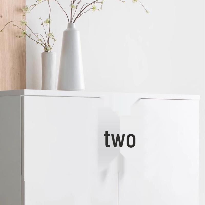 Maniglia per ante di armadio nera a testa tonda con bordi grigi, dorati, argentati