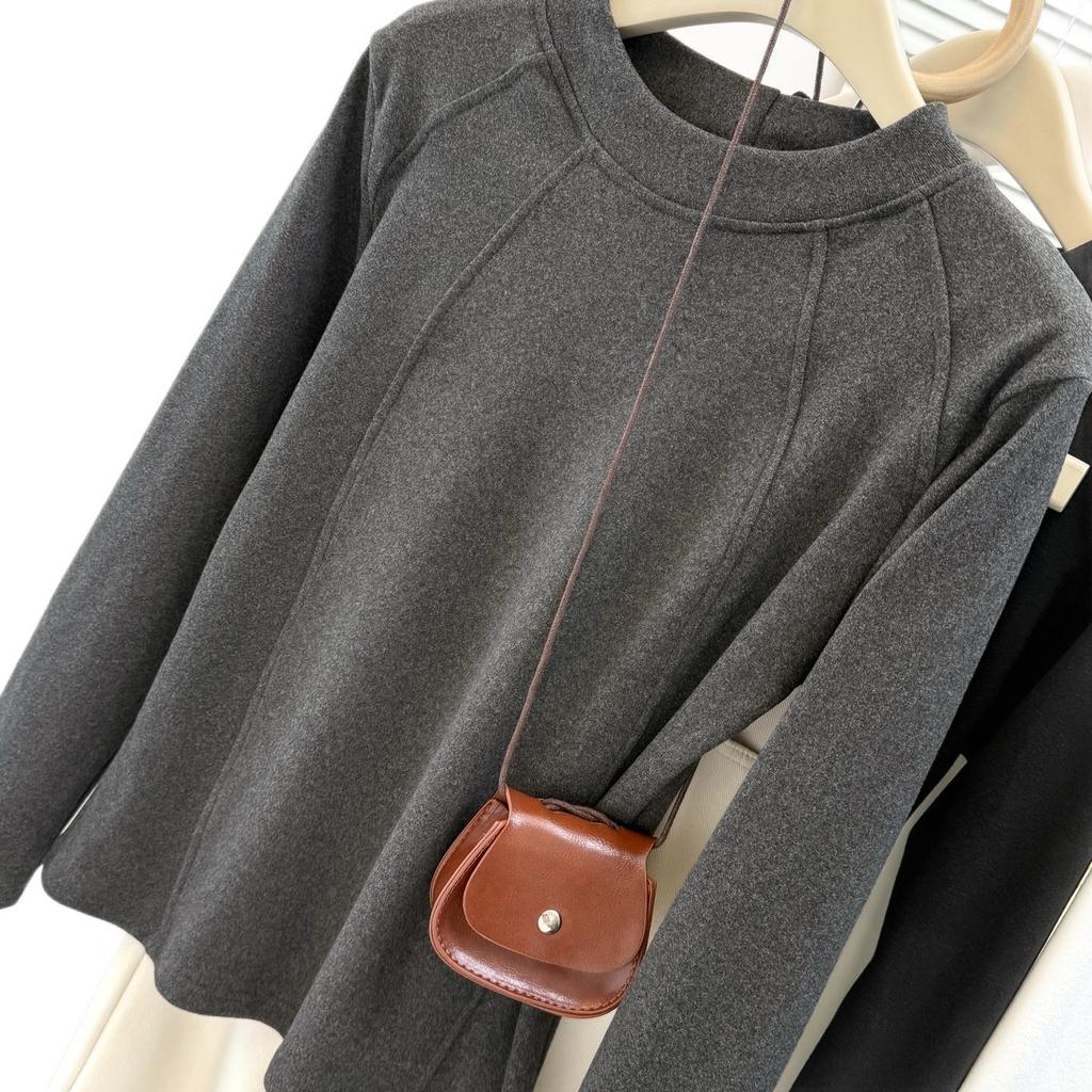 Women's Loose Fit Thermal Fleece T-Shirt - Solid Color, Round Neck, Long Sleeve, Korean Style for Autumn and Winter