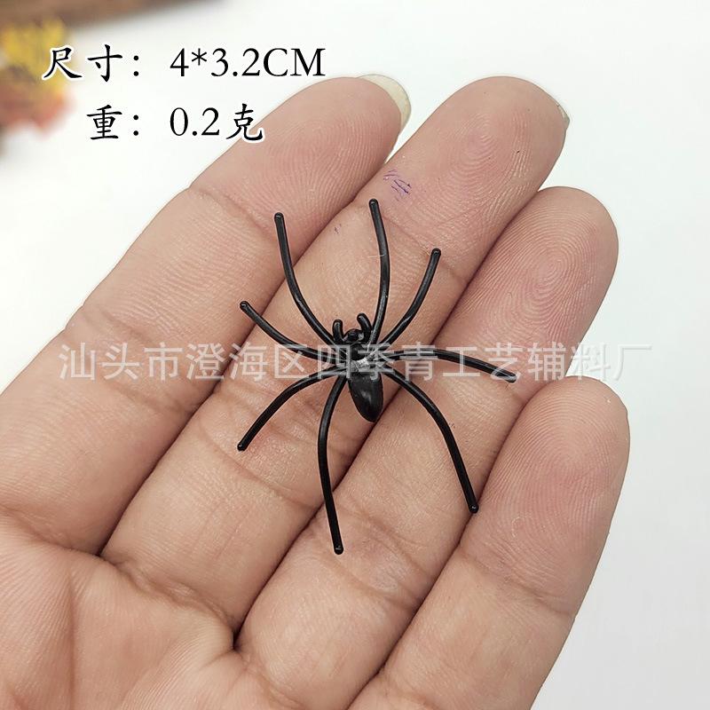 Fake Spiders Can Be Mixed with Halloween Layout Props Mini Little Spiders Trick Simulation Spoof