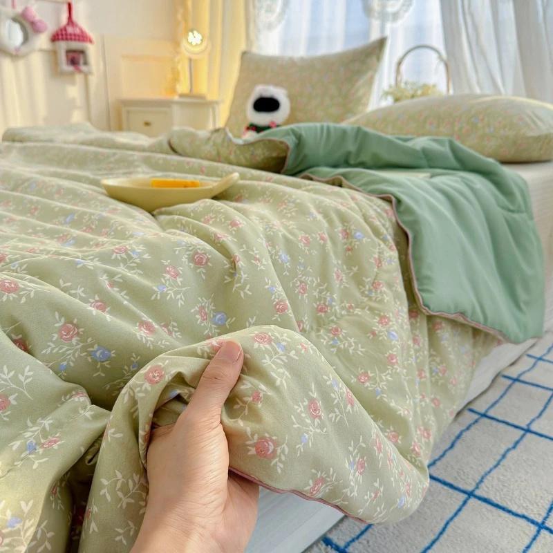 Cartoon Printed Wrinkled Yarn Summer Quilts Cozy Single and Double Air-Conditioned Quilt Cooling Breathable Home Soft Bedspread