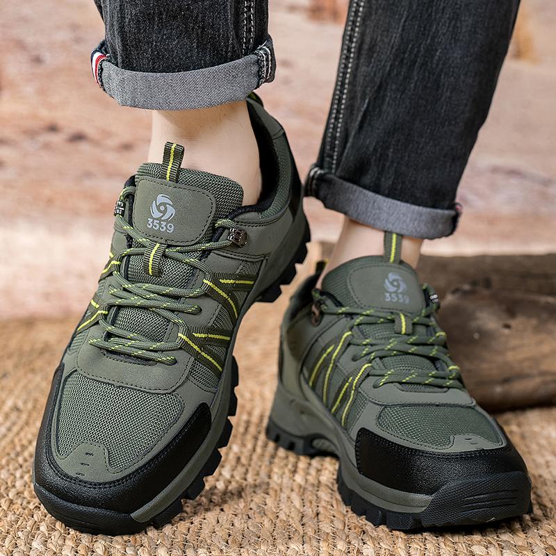 New Men Anti Slip Outdoor Hiking Shoes Men Waterproof Trekking Mountain Shoes Casual Mesh Hike Breathable Wear Resistant Sneaker