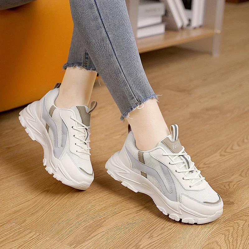 Fashion Platform Sports Shoes Woman Sneakers Mesh Breathable White Running Shoes Comfortable Outdoor Fashion Vulcanize Chunky Flat Ladie