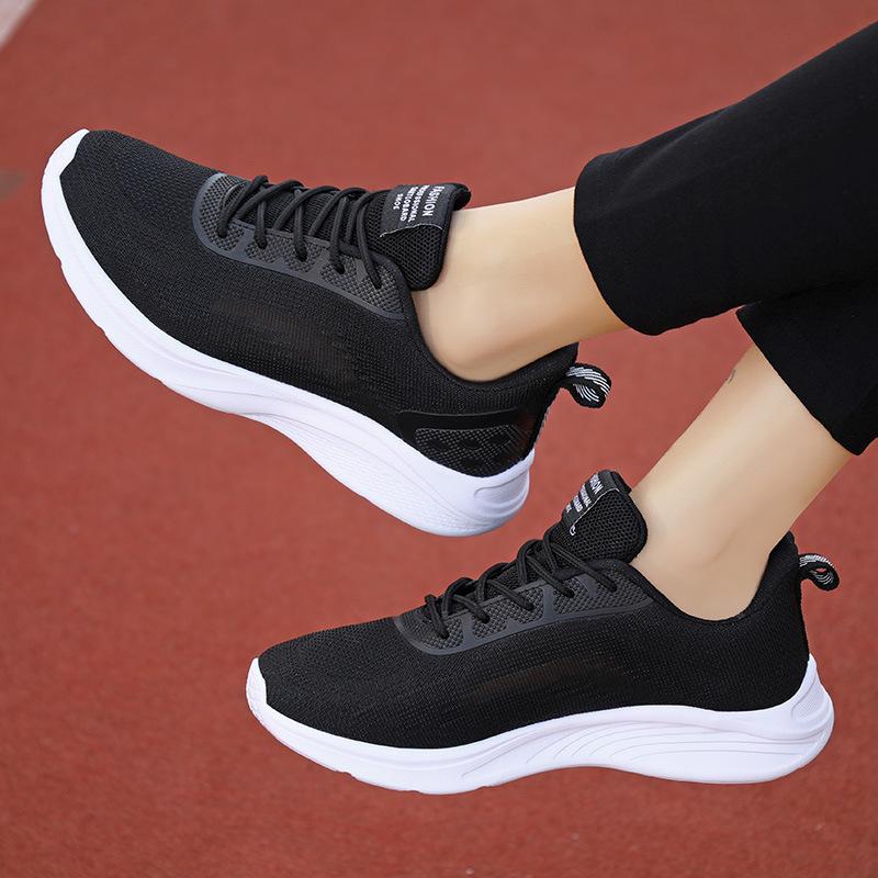 2025 new breathable casual sports running shoes flying woven mesh shoes lightweight soft sole women's sports shoes women's shoes