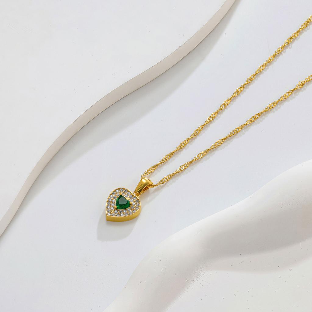Multi-Color Love Diamond Necklace Women'S Suit Light Luxury Temperament Simple Versatile Collarbone Chain Pendant Jewelry