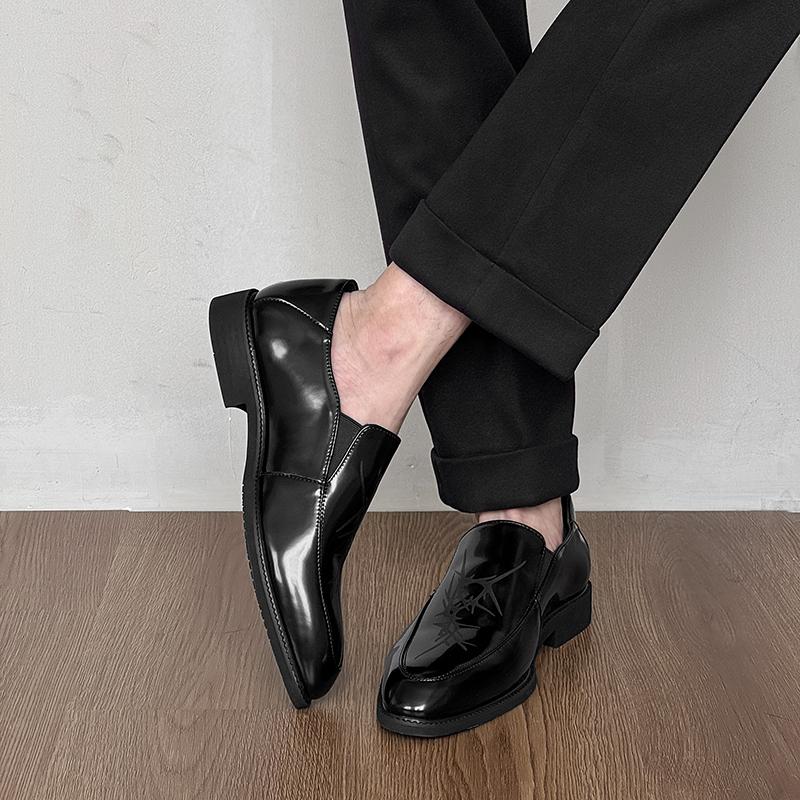 2025 Brand design men's derby shoes Moccasins men's loafers thick soled casual men's social formal shoes