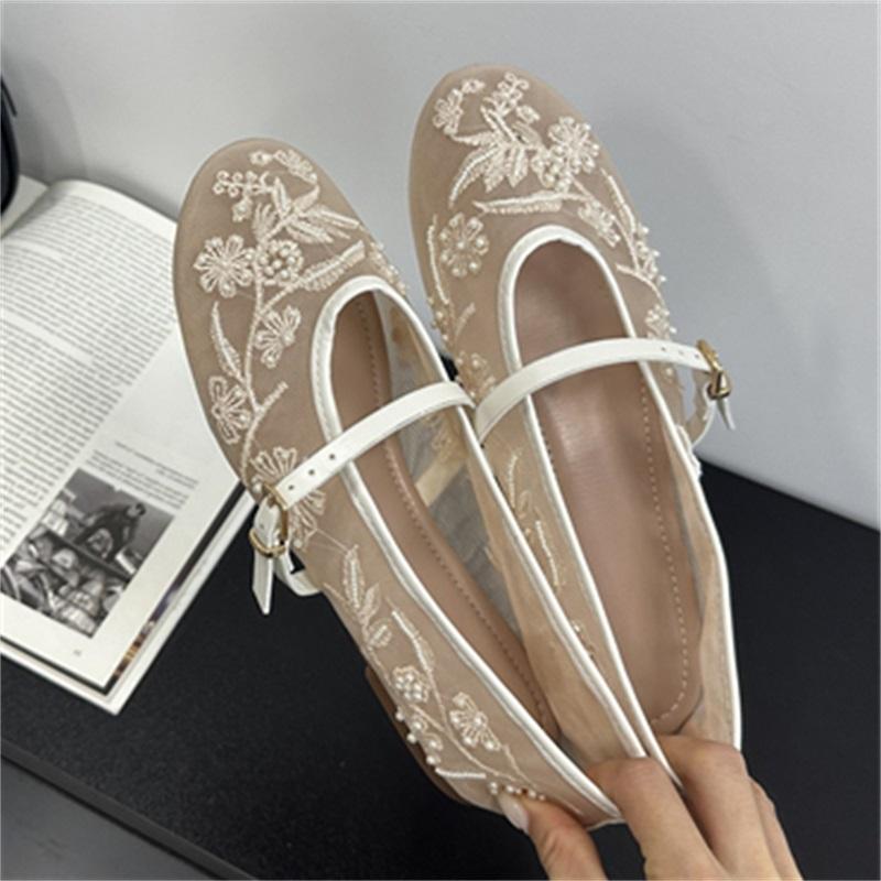 

Pesstwei Fashion Mesh Fabric Round Toe Buckle Strap Flat Heels Women Sandals Designer Embroider Mule Shoes 35 абрикосовый