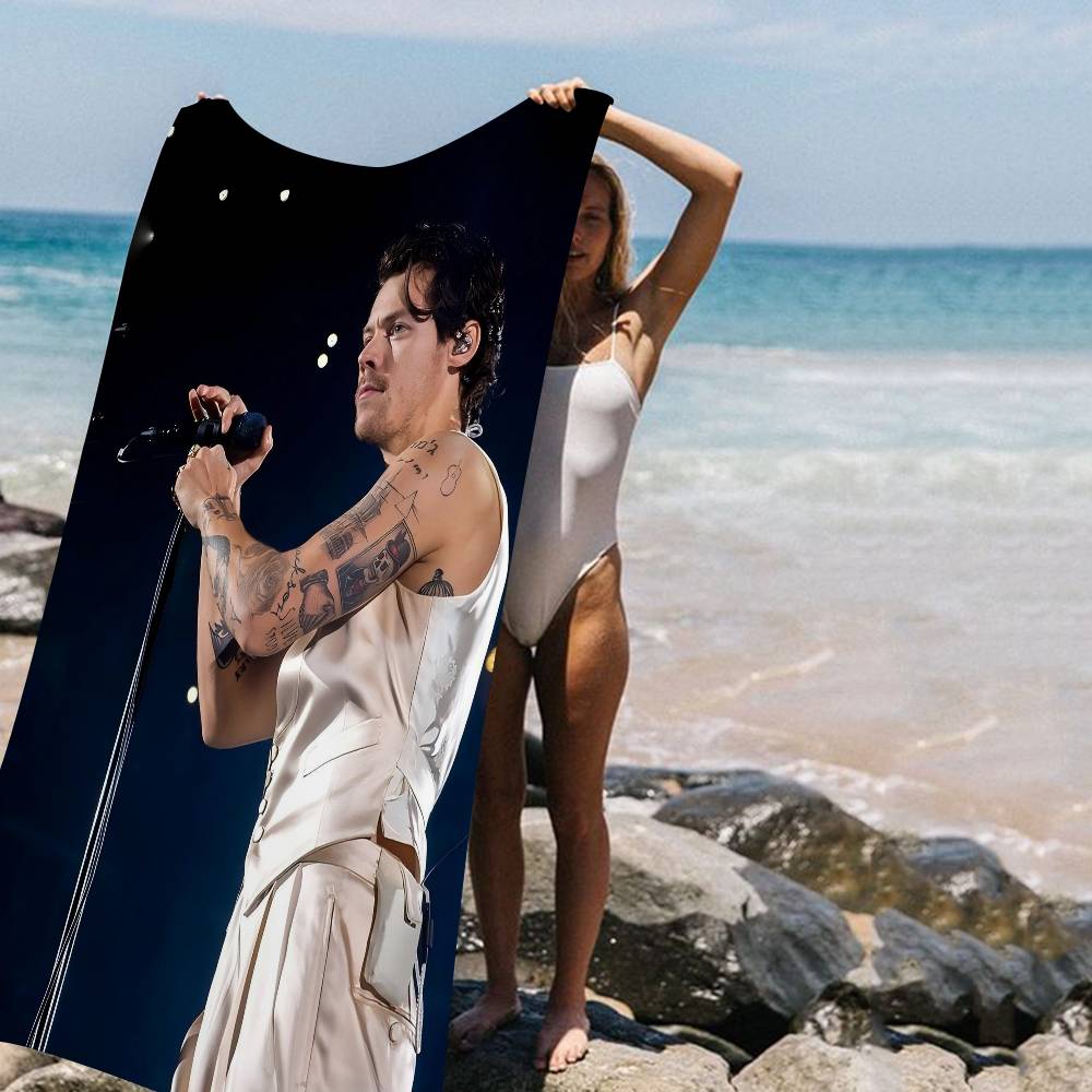 Famous Pop Singer Harris_Styles Black Microfiber Beach Towel Absorbent Quick dry Soft Swimming Resort Mountain Climbing Towel