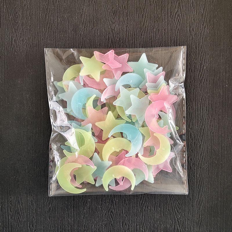100-Piece 2-3cm Fluorescent 3D Star Wall & Refrigerator Glow Stickers