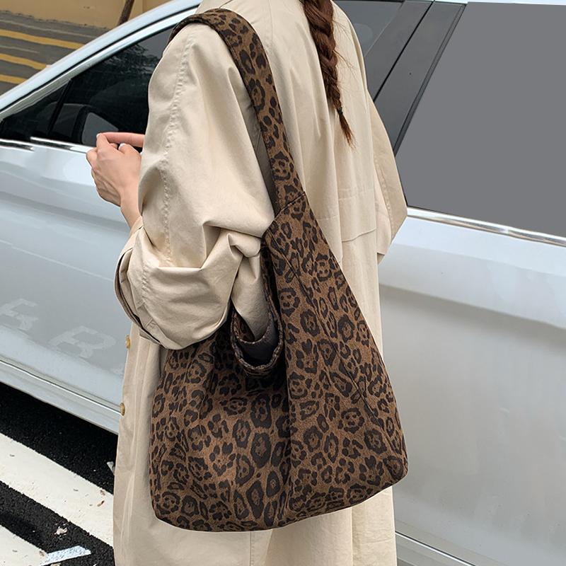 Yogodlns Large Capacity Retro Leopard Print Canvas Tote Bag Women's Commuter Single Wide Strap Underarm Handbag for Winter