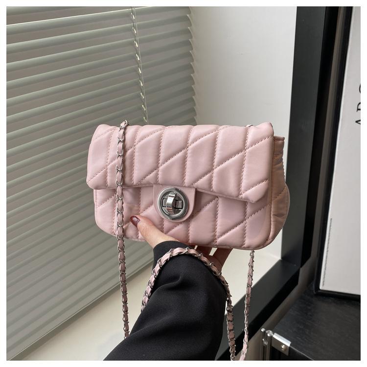 This Year's Popular Fashion High-end Sense Xiaoxiangfeng Women's Bag 2025 Early Spring Versatile Commuter Shoulder Messenger Small Square Bag