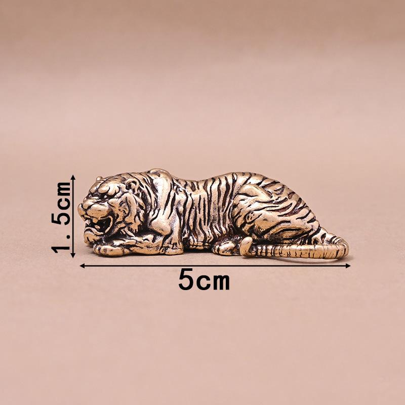 

1Pcs Brass Zodiac Tiger Office Desk Ornament Statue Furniture Tea Pet Decoration Retro Desktop Office Decor мідний