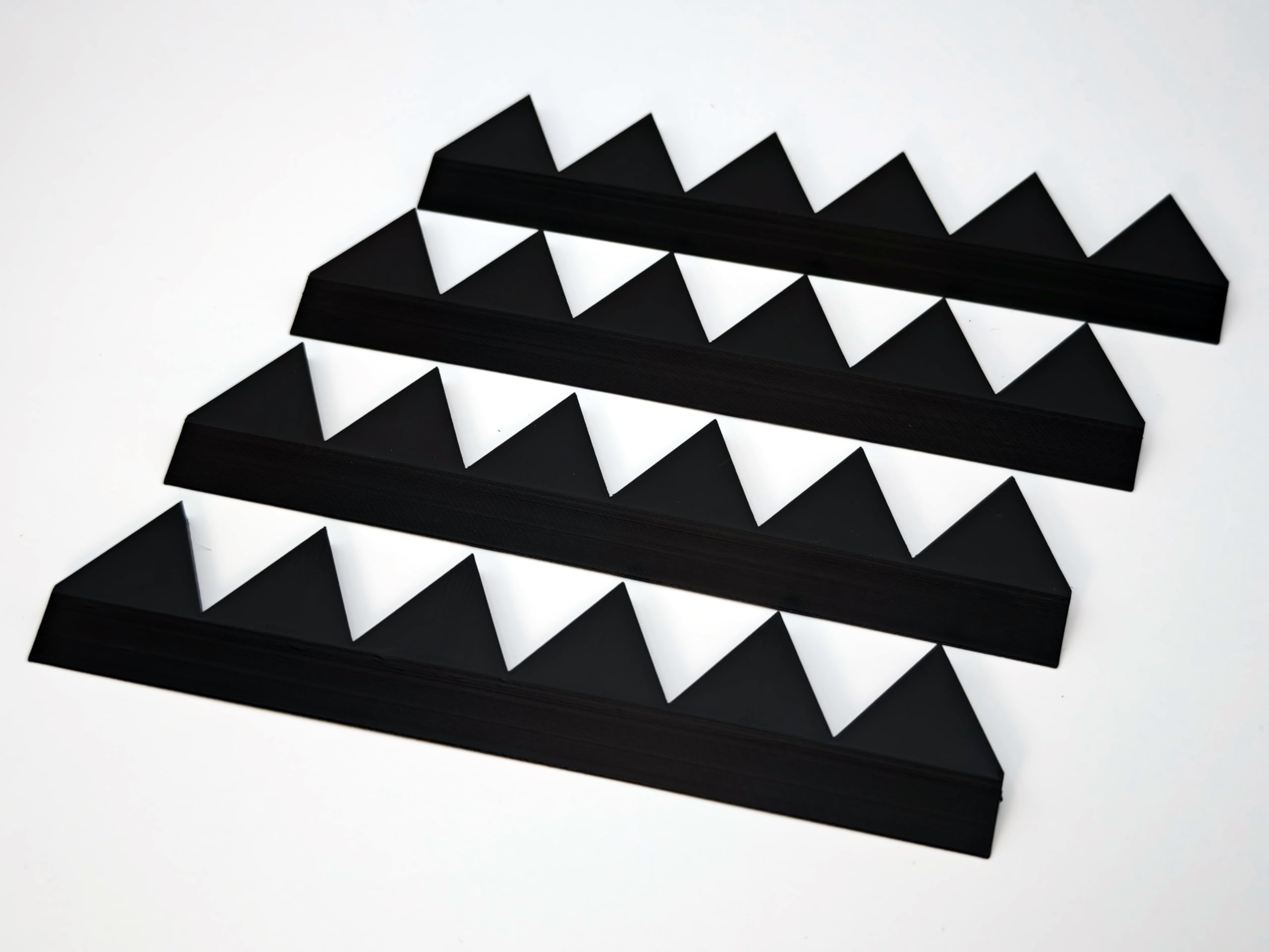 

Аэродинамическое соединяемое устройство в форме шеврона, АБС, (4 черных, 6-зубых)