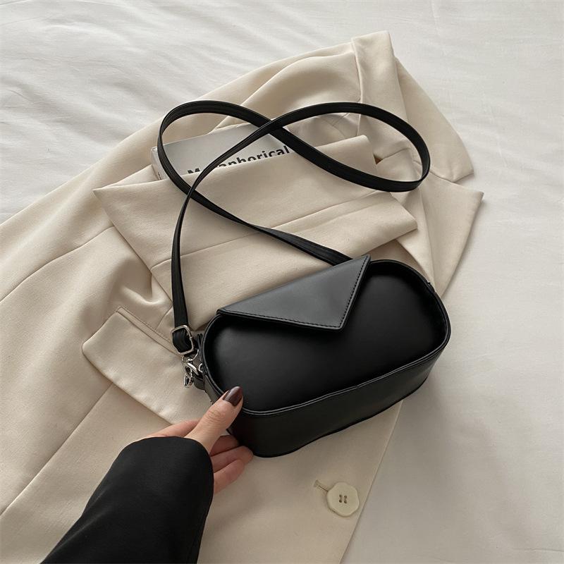 

2024 весна и лето новая фактура личности популярная маленькая сумка этого года женская тенденция красивая сумка-мессенджер маленькая квадратная сумка чёрный